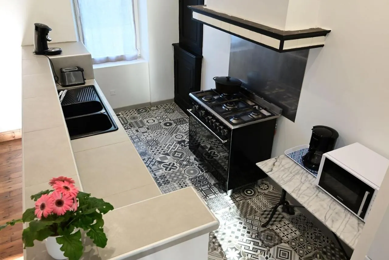 La Maison D'A Cote Naucelle 0*,  フランス